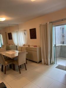 LATINoAMÉRICA I Apt 3 Quartos I 2 Varandas I 2WC I 1min da Praia