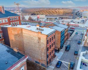 Vaughn Lofts # 4