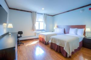 Superior Twin Room room in LIC Hotel
