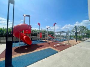 Midas Seri Alam New Cozy 5pax, Pet Friendly I Netflix & Coway, 1Cpark, Unblock View