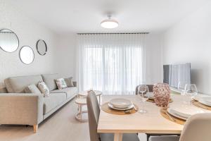 RentitSpain - Playa Granada - TRM 4 Playa, Golf y Montaña