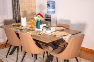 Luxurious-2 bedroom apartment with a swimming pool in Kilimani Nairobi