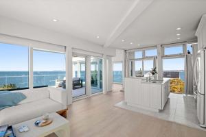 Waterfront Hot Tub Sauna Private Beach