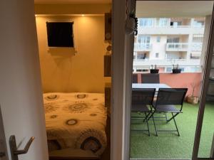 Appartements Dernier etage avec garage, piscines et tennis : photos des chambres