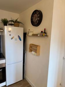 Appartements Dernier etage avec garage, piscines et tennis : photos des chambres