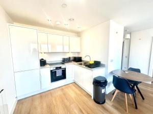 Up to 40 percent Off Old Trafford Modern Apartment