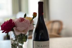 DWELL in Alaska Apartment d