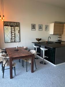3 room Apartment in country