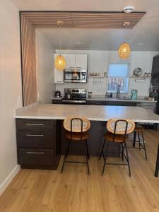 DWELL in Alaska Apartment e