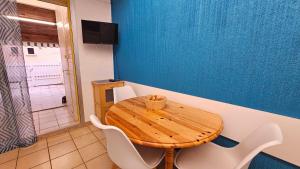 Maisons de vacances Maisonnette a 150m de la plage, climatisee, 6 couchages : photos des chambres