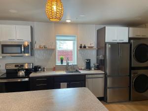 DWELL in Alaska Apartment g