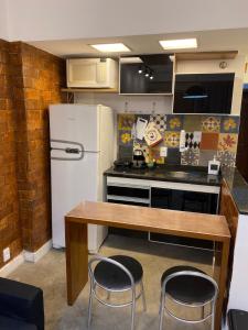 HOME IN RIO - Cinelândia II (o mais ROCK N ROLL