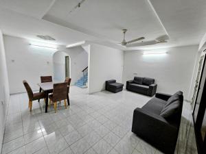 Double S Hostel