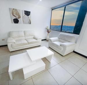 Depa Bellini, vista a la ciudad, Puerto Santa Ana