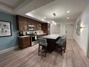 Mill Springs Lodge - Townsend