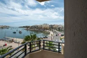 Seaview Escape Summer Nights Guesthouse - Il-Kappara