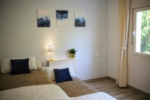 Charming beach apartment - relax & work