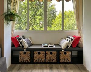 Charming beach apartment - relax & work