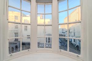 Seafront 3 Bedroom Flat Sleep 10 Guests