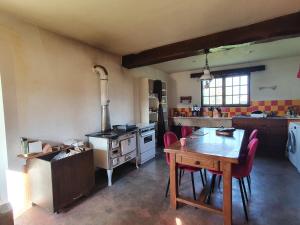 Maison chaleureuse avec piscine