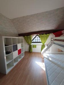 Maisons de vacances Maison chaleureuse avec piscine : photos des chambres