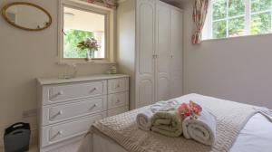 Countryside retreatwithin beautiful woodlands with easy access to Henley On Thames