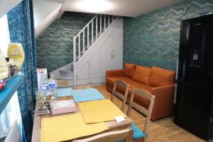 Appartements Appartement Luxe Floral Stay 15 Min To CDG And Paris : photos des chambres