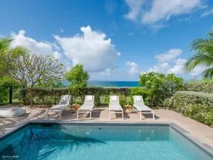 Chez Paulette à distance à pied de la plage et piscine chauffée - Happy Bay