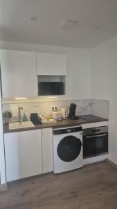 Appartements Love Room - Cocon Room - Toulon - Ollioules : Suite avec Jacuzzi