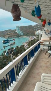 Aptartamentos Temáticos con balcón panorámico frente a la Playa