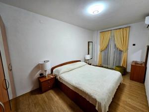 Domagoj - luxury apartments with heated swimming pool, jacuzzi and seaview