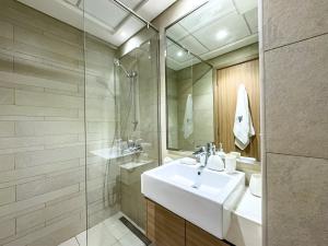 Luxe Studio 10 minutes to Downtown