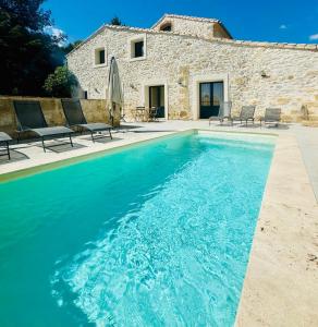 Maisons de vacances Les Rives du Parc Piscine 12 personnes : photos des chambres