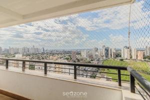 Apto ao lado do Shopping Flamboyant - ESS