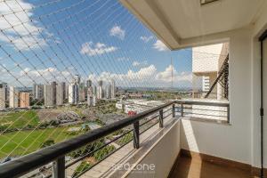 Apto ao lado do Shopping Flamboyant - ESS