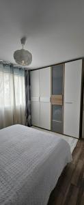 Appartements Le Vigny, Appartement entier avec parking prive : photos des chambres