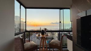 IA02- 2 Quartos| Centro| Vista Mar| Churrasqueira