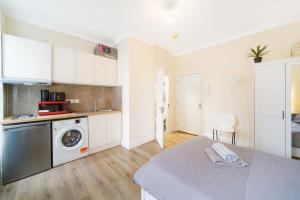 Studio Suite in Central London W1 Zone 1