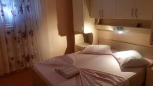 Apartments with parking space Makarska - 6768