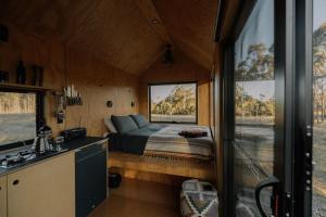 Secluded Off-Grid Cabin Deep in Nature - Hiawatha - Saro