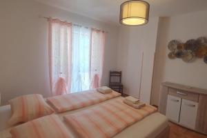 Apartments for families with children Lopar, Rab - 22227