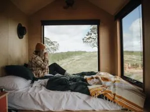 Remote Off-Grid Cabin Hidden in Nature - Hot Tub - Tibor - Oberon