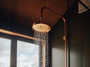 Remote Off-Grid Cabin Hidden in Nature - Hot Tub - Tibor