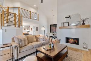 3 Chicks & A Hen Bungalow - 4hvězdičkové hotely ve městě Frisco