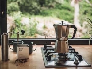 Secluded Off-Grid Cabin Tuckedthe Bush - Anant