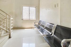 RedDoorz at Dipanegara Homestay