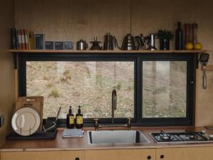 Remote Off-Grid Cabin Hidden in Nature - Hot Tub - Vera