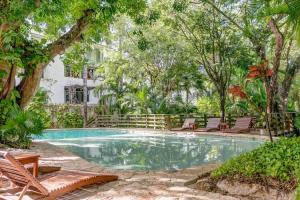 Tropical Oasis with Cenote & Pool Walk to Beach