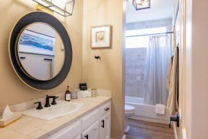 Spacious 5-bed, 3-bath home!