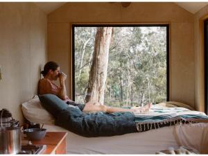 Off-Grid Cabin TuckedNature Creek Access - Yenya